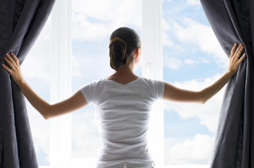 Should You Open Your Windows Once A Day?